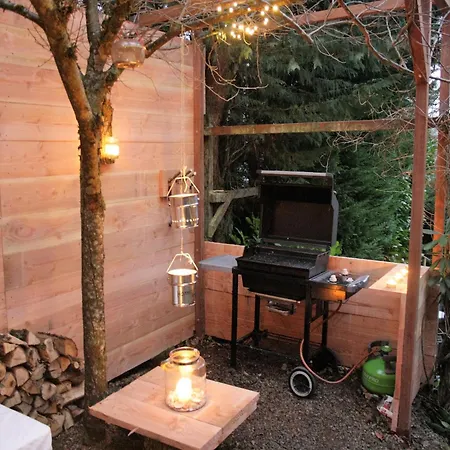 بيت للعطل Poolside Bliss Near *